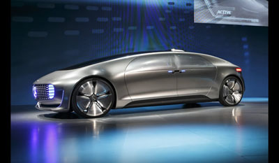 Mercedes-Benz F 015 Luxury in Motion - World premiere 5